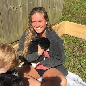 Meet your Posher, Courtney